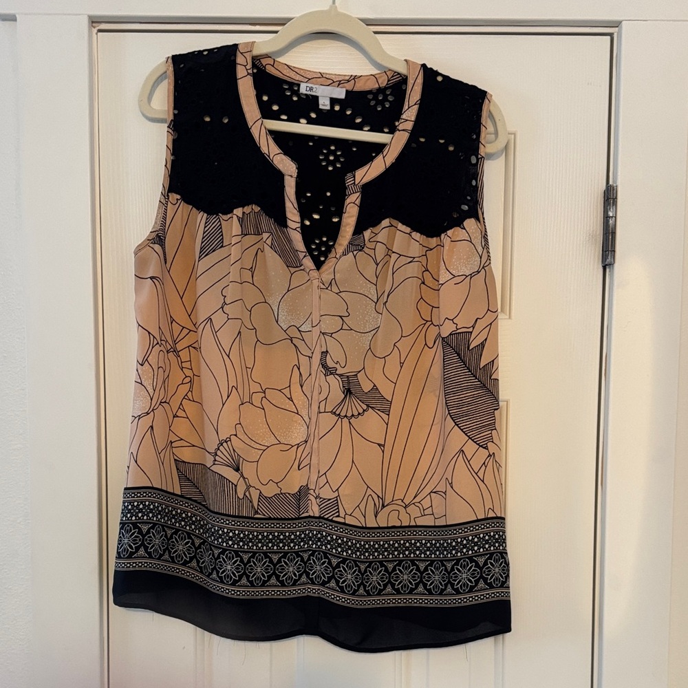 DR2 Black and Tan Floral Sleeveless Blouse